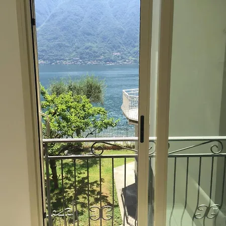 Wonderful On Lakeside Apartment *