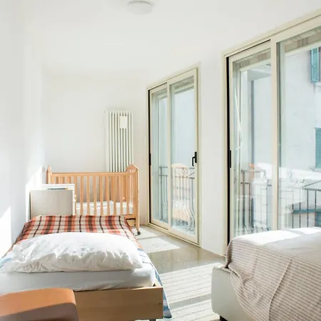 Wonderful On Lakeside Apartment Colonno
