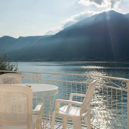 Wonderful On Lakeside Apartment Colonno